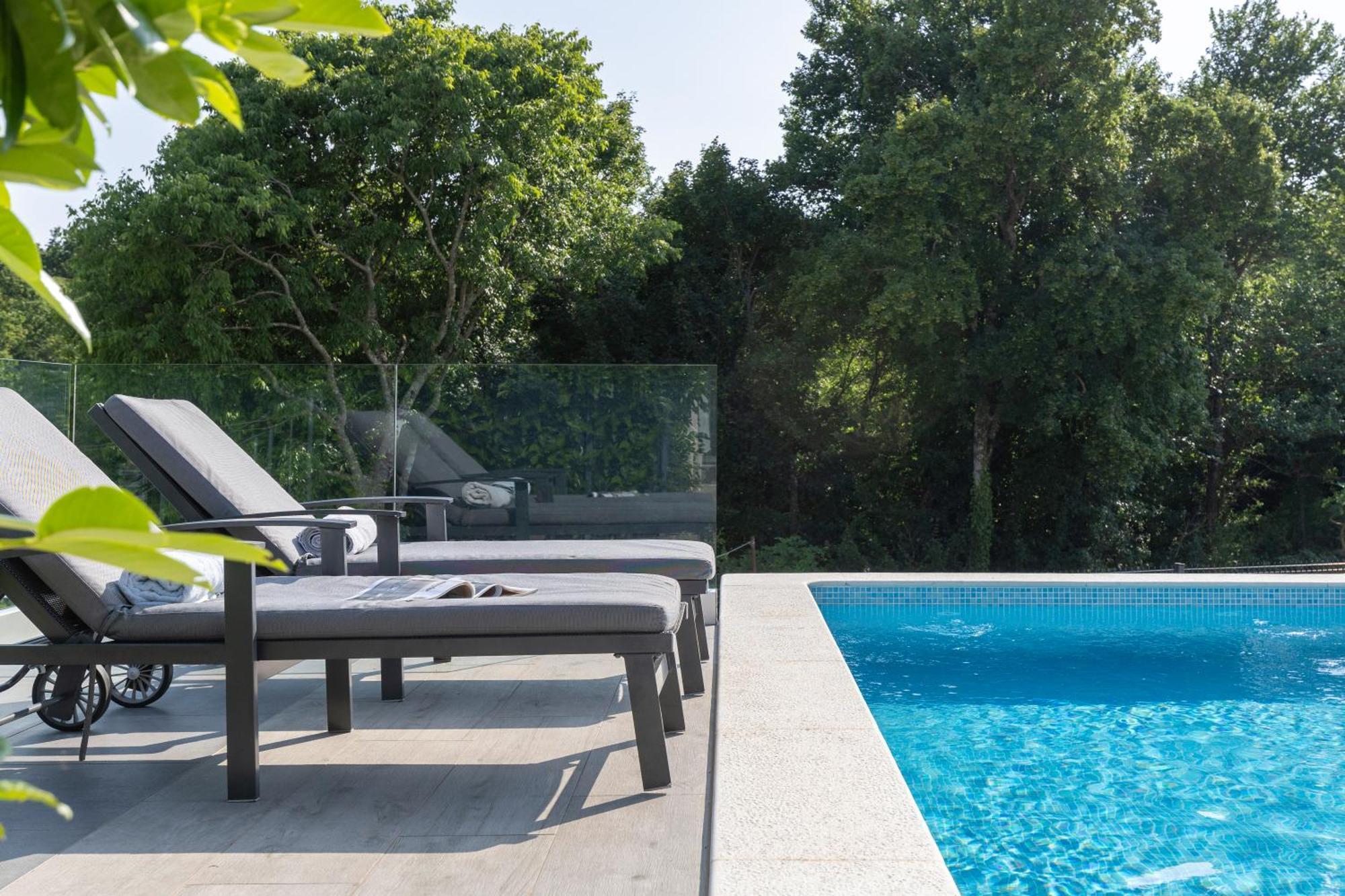 Villa Lulu With Heated Pool, Sauna & Hot Tub *